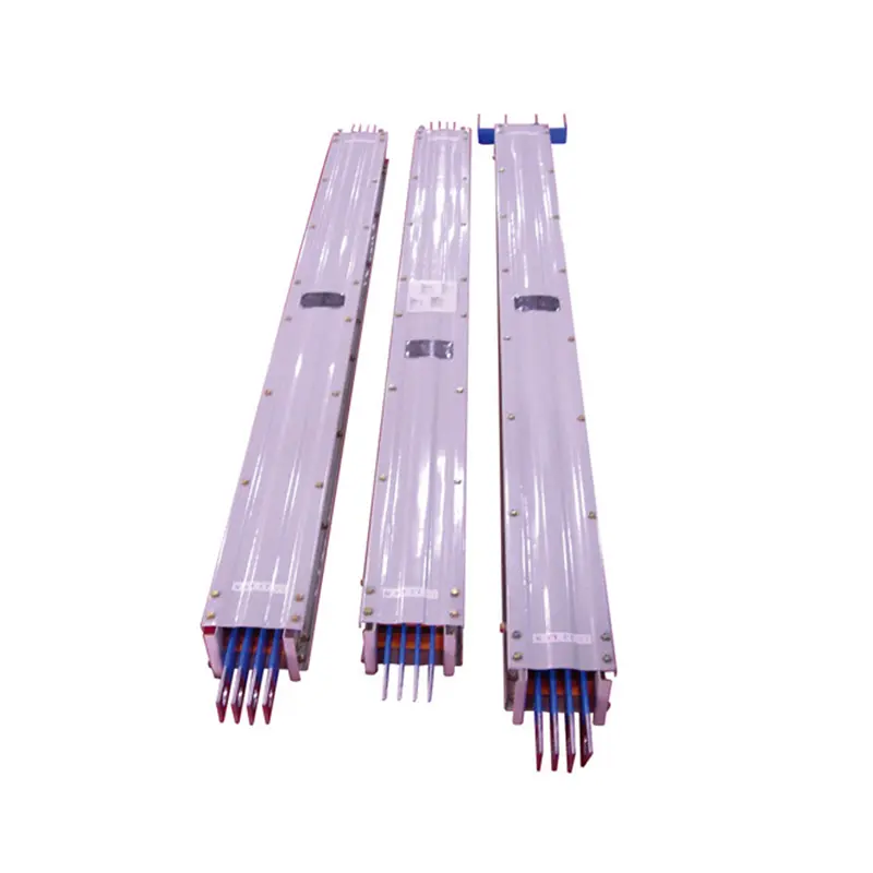 Air insulated bus duct